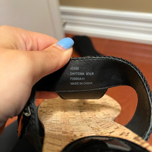 Coach sandals - Picture 3 of 3